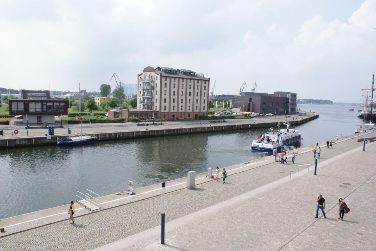 Kaikante Mit Meerblick, Balkon & Parkplatz Am Hafen - Abc155 By Abcwismar Bagian luar foto